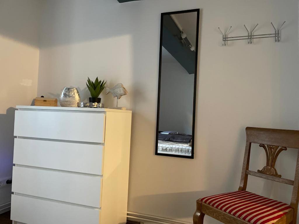 Matrosenkoje Apartment เฟลนส์บวร์ก ภายนอก รูปภาพ