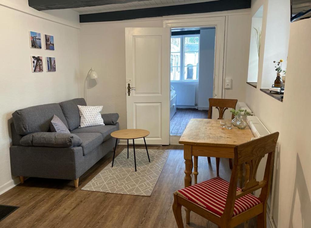 Matrosenkoje Apartment เฟลนส์บวร์ก ภายนอก รูปภาพ