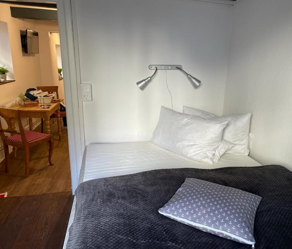 Matrosenkoje Apartment เฟลนส์บวร์ก ภายนอก รูปภาพ